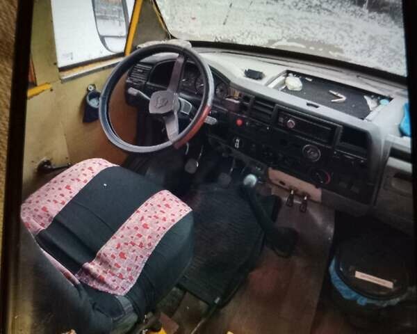 Жовтий РУТА 18, об'ємом двигуна 2.9 л та пробігом 160 тис. км за 4000 $, фото 4 на Automoto.ua