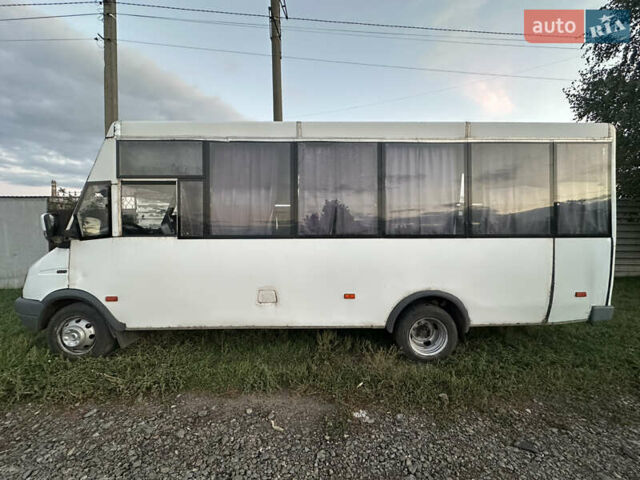 РУТА 19 2008 у Полтаві на Automoto.ua Білий РУТА 19, об'ємом двигуна 2.46 л та пробігом 50 тис. км за 3000 $, фото 6 на Automoto.ua
