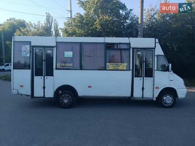 Белый РУТА 19, объемом двигателя 2.46 л и пробегом 435 тыс. км за 3000 $, фото 4 на Automoto.ua