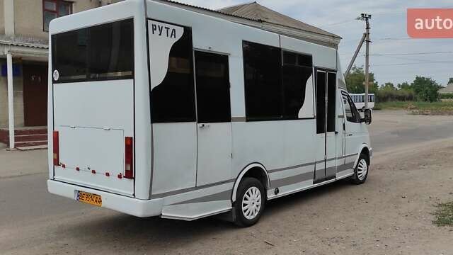 Белый РУТА 20, объемом двигателя 2.5 л и пробегом 380 тыс. км за 3800 $, фото 2 на Automoto.ua