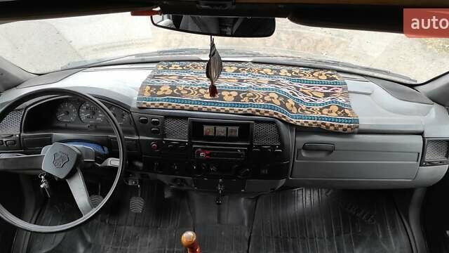 Белый РУТА 20, объемом двигателя 2.5 л и пробегом 380 тыс. км за 3800 $, фото 6 на Automoto.ua