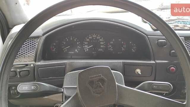 Белый РУТА 20, объемом двигателя 2.5 л и пробегом 380 тыс. км за 3800 $, фото 7 на Automoto.ua