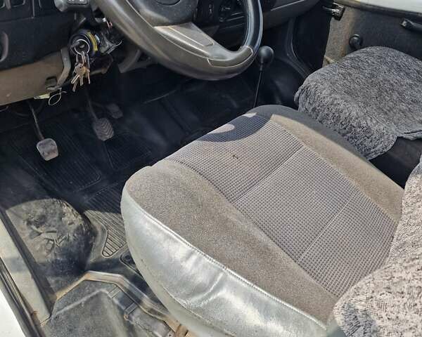 Белый РУТА А0482 СПГ, объемом двигателя 2.29 л и пробегом 434 тыс. км за 2500 $, фото 3 на Automoto.ua