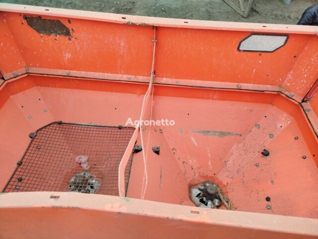 Червоний Rauch Axis, об'ємом двигуна 0 л та пробігом 100 тис. км за 76146 $, фото 1 на Automoto.ua