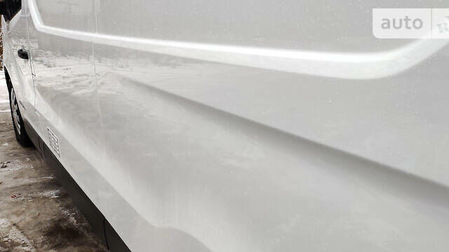 Білий Рено 10, об'ємом двигуна 1.6 л та пробігом 190 тис. км за 15000 $, фото 7 на Automoto.ua