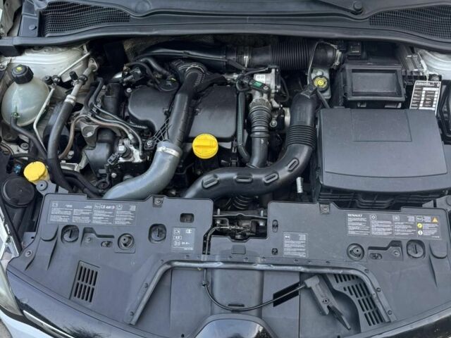 Білий Рено 10, об'ємом двигуна 1.5 л та пробігом 203 тис. км за 6300 $, фото 4 на Automoto.ua