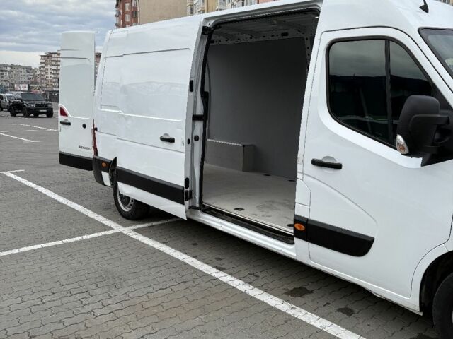 Білий Рено 10, об'ємом двигуна 2.3 л та пробігом 206 тис. км за 17699 $, фото 4 на Automoto.ua