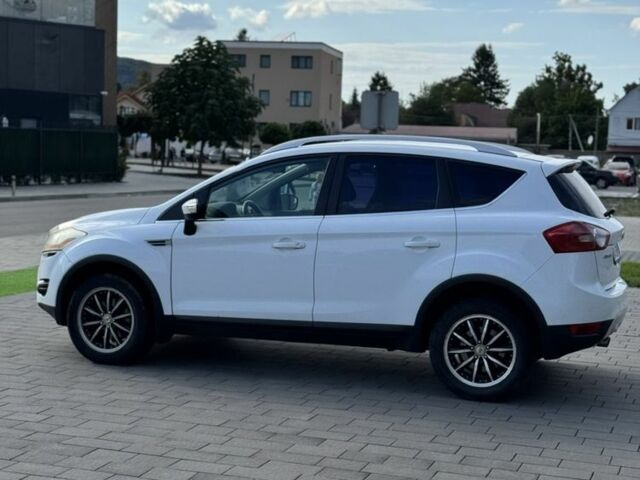 Белый Рено 10, объемом двигателя 2.5 л и пробегом 225 тыс. км за 8800 $, фото 5 на Automoto.ua