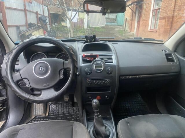 Чорний Рено 10, об'ємом двигуна 1.5 л та пробігом 300 тис. км за 2200 $, фото 3 на Automoto.ua