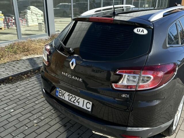Чорний Рено 10, об'ємом двигуна 1.5 л та пробігом 295 тис. км за 6500 $, фото 3 на Automoto.ua