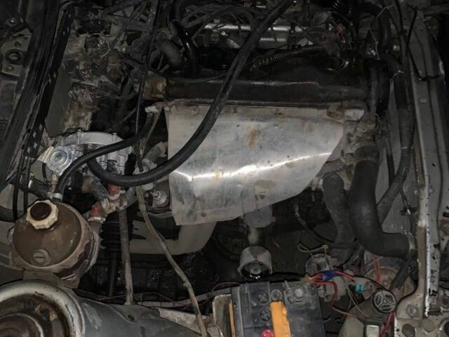 Сірий Рено 10, об'ємом двигуна 2 л та пробігом 3 тис. км за 425 $, фото 2 на Automoto.ua