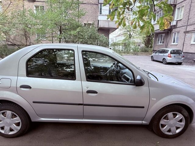 Серый Рено 10, объемом двигателя 1.4 л и пробегом 91 тыс. км за 5200 $, фото 8 на Automoto.ua