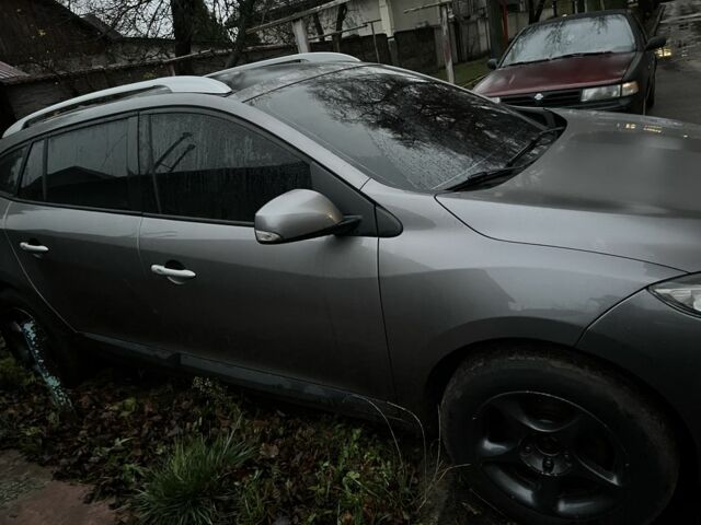 Серый Рено 10, объемом двигателя 1.6 л и пробегом 3 тыс. км за 7500 $, фото 6 на Automoto.ua