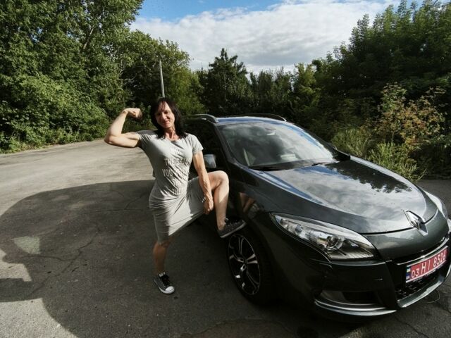 Сірий Рено 10, об'ємом двигуна 2 л та пробігом 126 тис. км за 8750 $, фото 7 на Automoto.ua