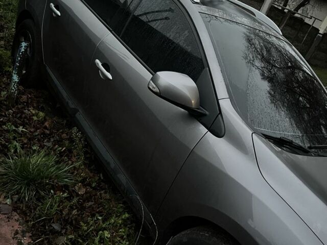 Серый Рено 10, объемом двигателя 1.6 л и пробегом 3 тыс. км за 7500 $, фото 3 на Automoto.ua