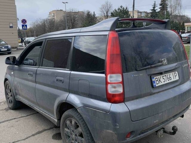 Серый Рено 10, объемом двигателя 1.6 л и пробегом 450 тыс. км за 5300 $, фото 8 на Automoto.ua