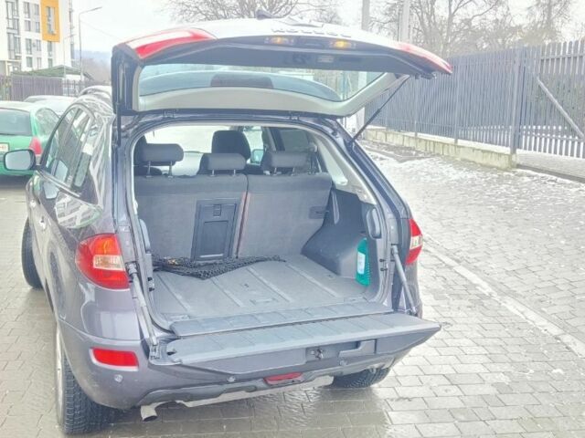 Серый Рено 10, объемом двигателя 2.5 л и пробегом 100 тыс. км за 8700 $, фото 6 на Automoto.ua