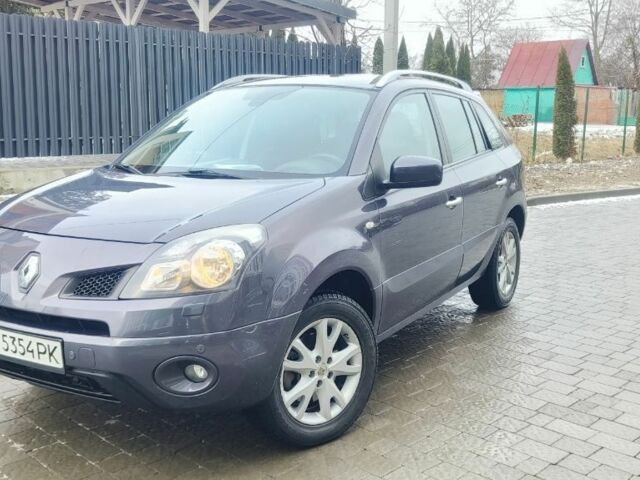 Серый Рено 10, объемом двигателя 2.5 л и пробегом 100 тыс. км за 8700 $, фото 5 на Automoto.ua