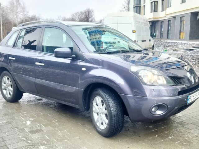 Серый Рено 10, объемом двигателя 2.5 л и пробегом 100 тыс. км за 8700 $, фото 1 на Automoto.ua