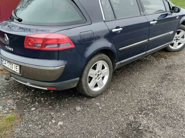 Синий Рено 10, объемом двигателя 2.2 л и пробегом 270 тыс. км за 4700 $, фото 2 на Automoto.ua