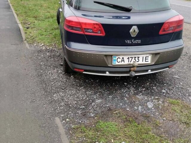 Синий Рено 10, объемом двигателя 2.2 л и пробегом 270 тыс. км за 4700 $, фото 3 на Automoto.ua