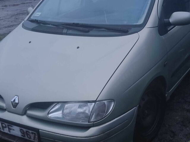 Зеленый Рено 10, объемом двигателя 1.9 л и пробегом 250 тыс. км за 952 $, фото 6 на Automoto.ua