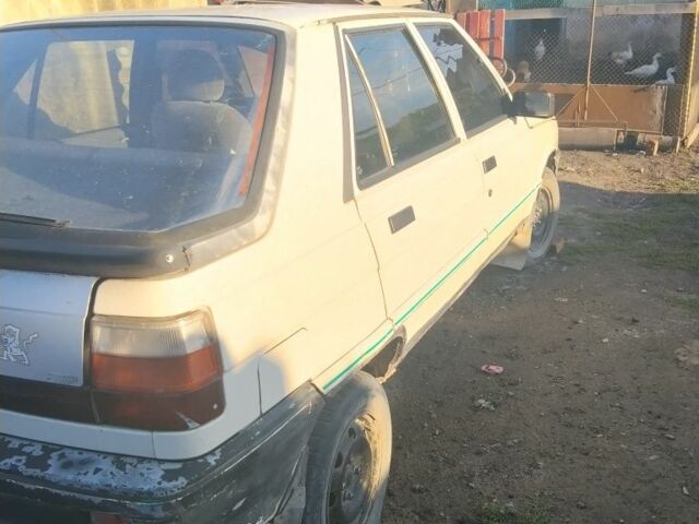 Білий Рено 11, об'ємом двигуна 1.7 л та пробігом 219 тис. км за 603 $, фото 3 на Automoto.ua