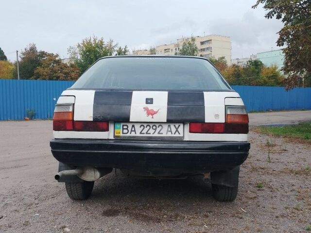 Белый Рено 11, объемом двигателя 0 л и пробегом 388 тыс. км за 402 $, фото 3 на Automoto.ua