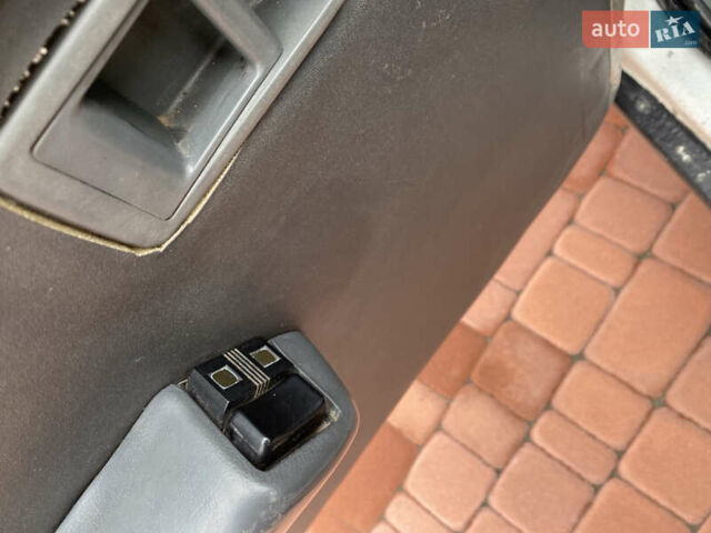 Білий Рено 11, об'ємом двигуна 1.39 л та пробігом 260 тис. км за 1100 $, фото 6 на Automoto.ua