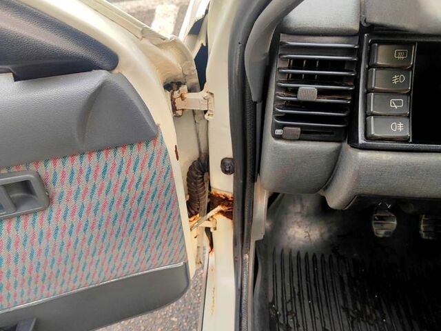 Белый Рено 11, объемом двигателя 1.4 л и пробегом 90 тыс. км за 2000 $, фото 4 на Automoto.ua