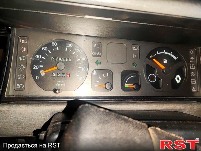 Белый Рено 11, объемом двигателя 1.4 л и пробегом 90 тыс. км за 2000 $, фото 3 на Automoto.ua