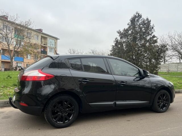 Черный Рено 11, объемом двигателя 1.5 л и пробегом 380 тыс. км за 5900 $, фото 7 на Automoto.ua