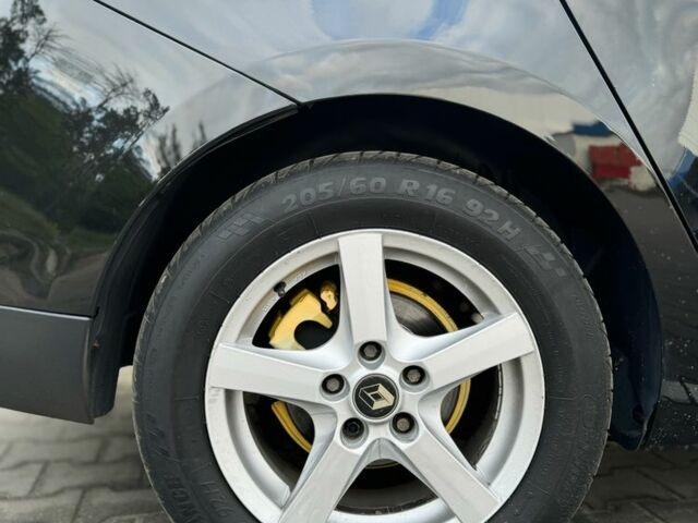 Черный Рено 11, объемом двигателя 1.5 л и пробегом 280 тыс. км за 6999 $, фото 17 на Automoto.ua