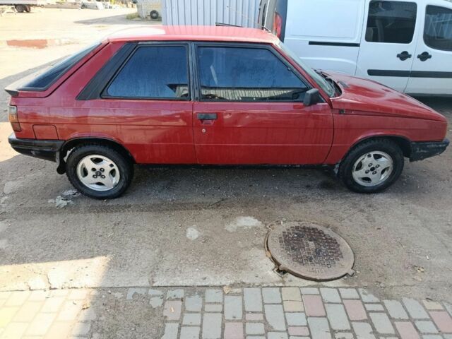 Червоний Рено 11, об'ємом двигуна 0 л та пробігом 333 тис. км за 486 $, фото 5 на Automoto.ua