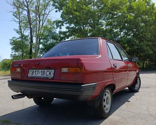 Красный Рено 11, объемом двигателя 1.1 л и пробегом 326 тыс. км за 810 $, фото 14 на Automoto.ua
