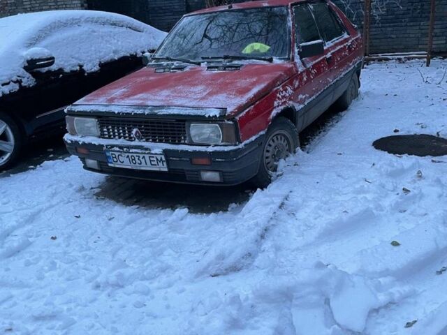 Красный Рено 11, объемом двигателя 1.8 л и пробегом 135 тыс. км за 600 $, фото 5 на Automoto.ua