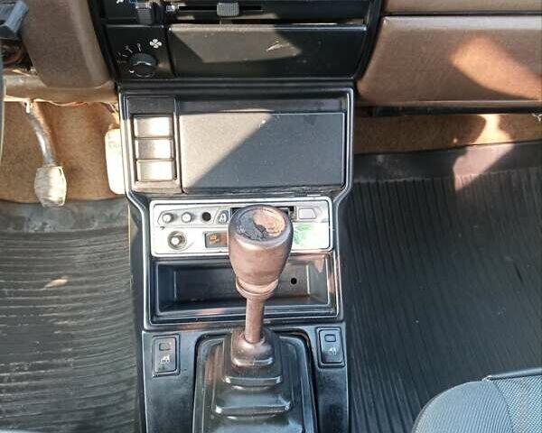 Красный Рено 11, объемом двигателя 1.6 л и пробегом 258 тыс. км за 799 $, фото 13 на Automoto.ua
