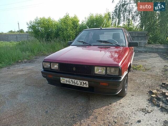 Красный Рено 11, объемом двигателя 1.6 л и пробегом 258 тыс. км за 799 $, фото 7 на Automoto.ua