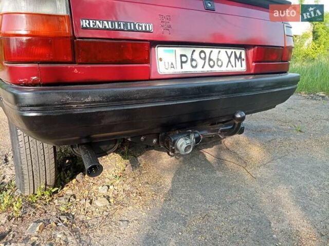 Червоний Рено 11, об'ємом двигуна 1.6 л та пробігом 258 тис. км за 799 $, фото 6 на Automoto.ua