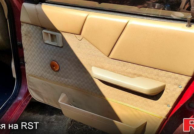 Червоний Рено 11, об'ємом двигуна 1.7 л та пробігом 350 тис. км за 1200 $, фото 5 на Automoto.ua