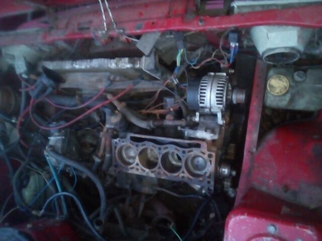 Красный Рено 11, объемом двигателя 1 л и пробегом 800 тыс. км за 300 $, фото 1 на Automoto.ua