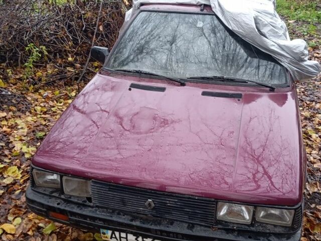 Красный Рено 11, объемом двигателя 0 л и пробегом 800 тыс. км за 357 $, фото 5 на Automoto.ua