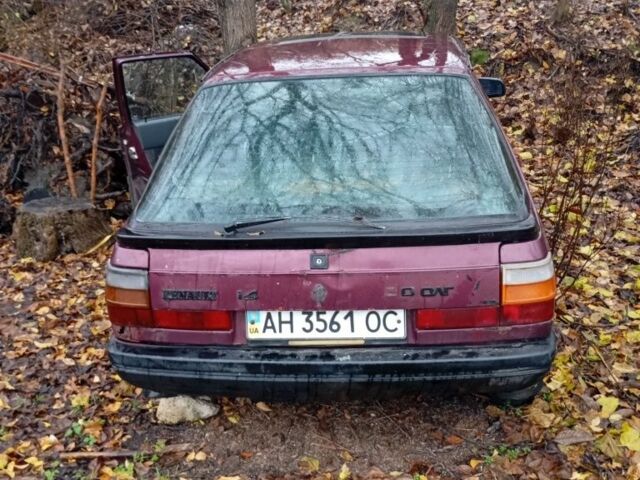 Красный Рено 11, объемом двигателя 0 л и пробегом 800 тыс. км за 357 $, фото 4 на Automoto.ua