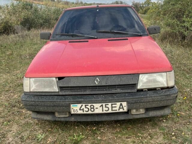 Красный Рено 11, объемом двигателя 1.4 л и пробегом 250 тыс. км за 962 $, фото 2 на Automoto.ua