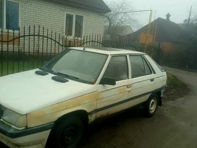 Рено 11, объемом двигателя 1.4 л и пробегом 253 тыс. км за 350 $, фото 3 на Automoto.ua