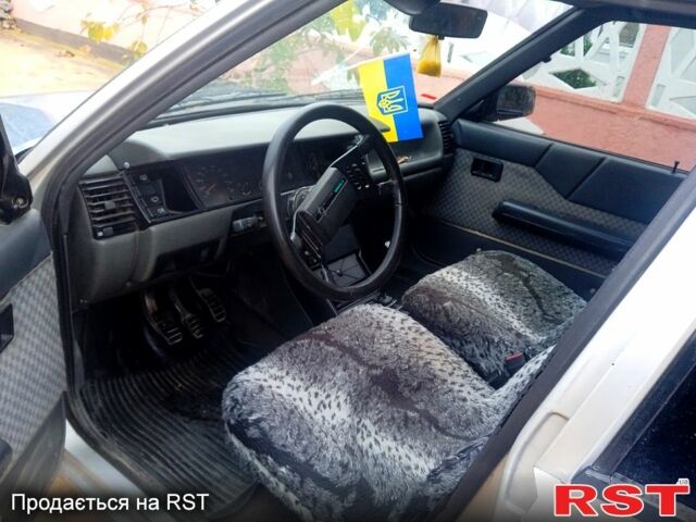 Серый Рено 11, объемом двигателя 19 л и пробегом 273 тыс. км за 800 $, фото 4 на Automoto.ua