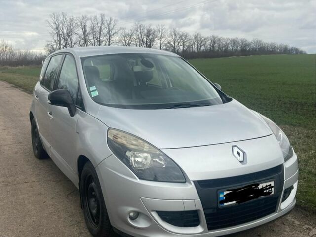 Серый Рено 11, объемом двигателя 1.6 л и пробегом 3 тыс. км за 7500 $, фото 9 на Automoto.ua