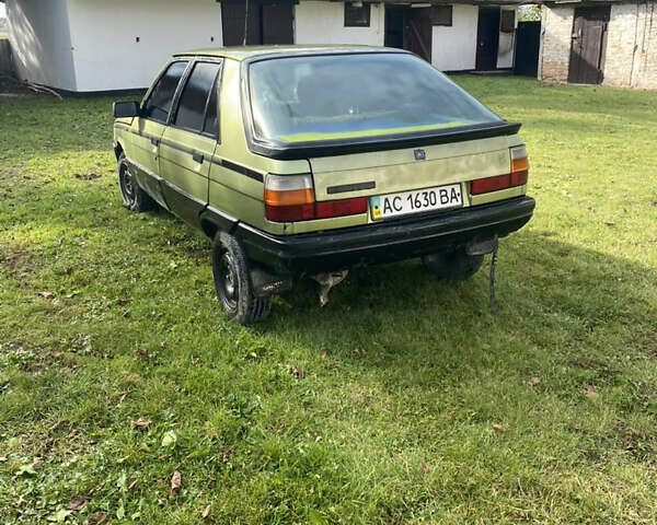 Зелений Рено 11, об'ємом двигуна 1.7 л та пробігом 200 тис. км за 400 $, фото 3 на Automoto.ua