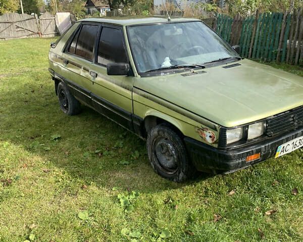 Зелений Рено 11, об'ємом двигуна 1.7 л та пробігом 200 тис. км за 400 $, фото 2 на Automoto.ua