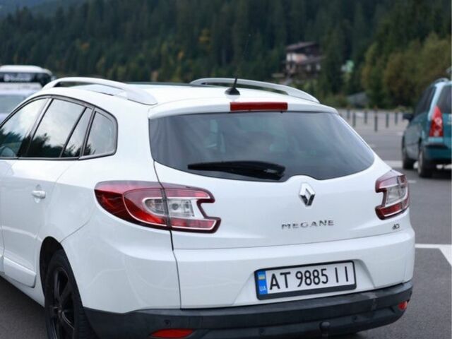 Белый Рено 12, объемом двигателя 1.5 л и пробегом 315 тыс. км за 8700 $, фото 16 на Automoto.ua